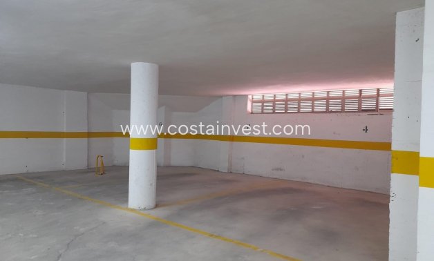 Revente - Garage/Place de parking - Torrevieja - Playa del Acequión