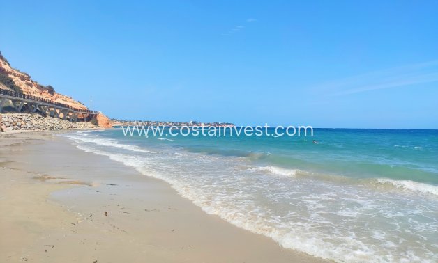 JÄLLEENMYYNTIKOHTEEMME - Huoneisto - Orihuela Costa - Playa Flamenca