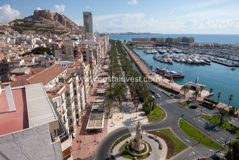 Apartment - Wiederverkauf - Alicante - Alicante