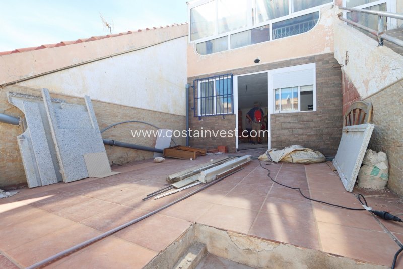 Wohnung im Erdgeschoss - Wiederverkauf - Torrevieja - Los Balcones
