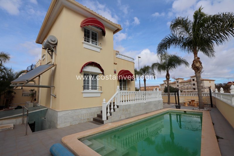Frittstående villa - videresalg - Orihuela Costa - Playa Flamenca