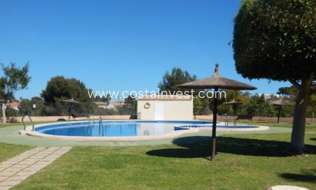 Revânzare - Apartament tip bungalow  - Torrevieja - Los Altos