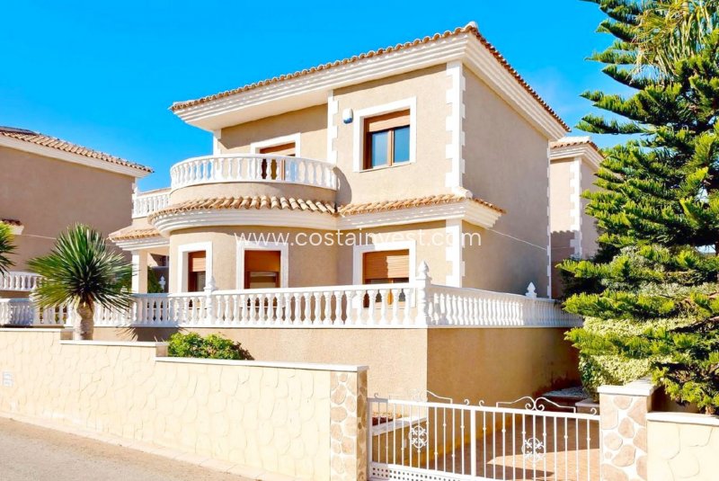 Vrijstaande villa - Nieuwbouw - Torrevieja - Los Balcones