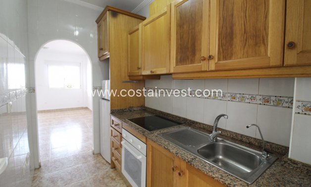 Revânzare - Apartament tip bungalow  - Orihuela Costa - Punta Prima