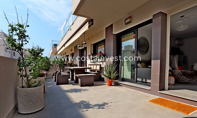 Revânzare - Apartament tip bungalow  - Orihuela Costa - Mil Palmeras