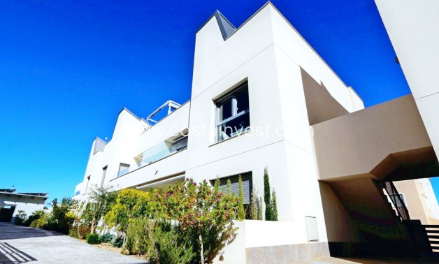 Revânzare - Apartament tip bungalow - Torrevieja - Mar Azul