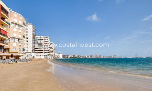 Rynek wtórny - Apartament - Torrevieja - Playa de los Naúfragos