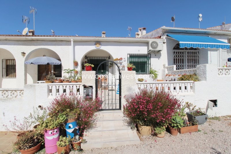 Apartament tip bungalow  - Revânzare - Torrevieja - El Chaparral / La Siesta