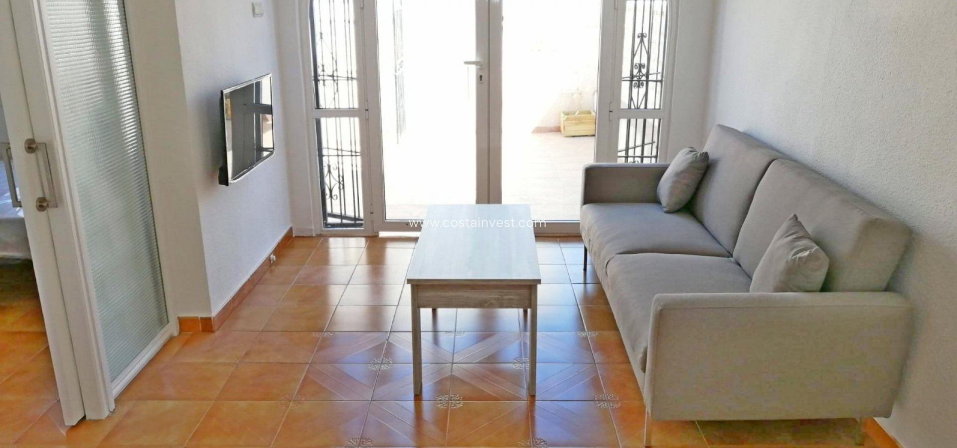 Revânzare - Apartament tip bungalow  - Torrevieja - Playa de los Naúfragos