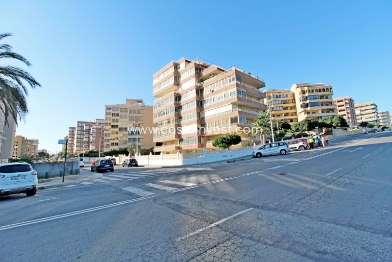 Apartment - Wiederverkauf - Alicante - Arenales del Sol