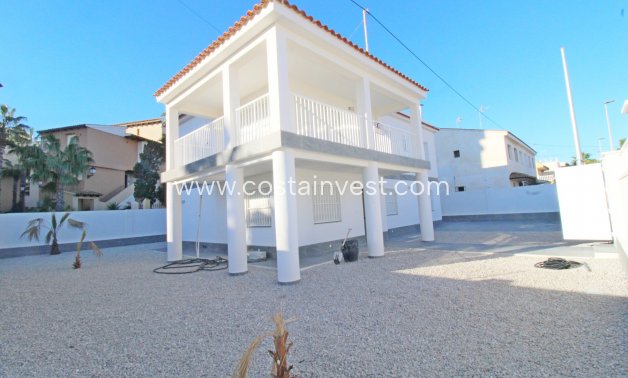 Další prodej - Vila - Torrevieja - Calas