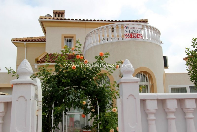 Villa semi-détachée - Revente - Torrevieja - Aguas Nuevas