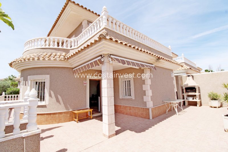 Fristående villa - Återförsäljning - Orihuela Costa - Los Altos 