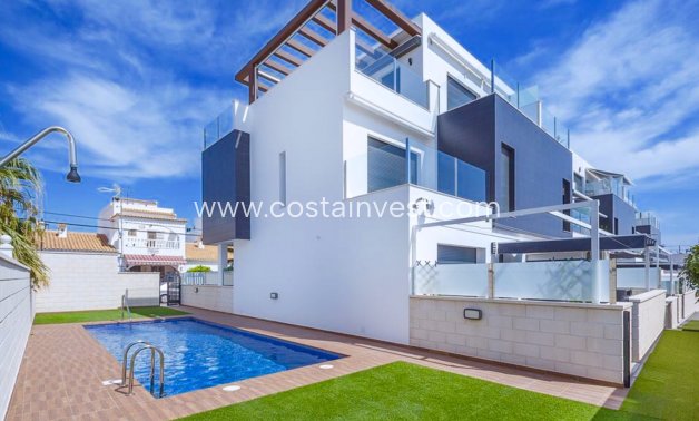 Construcția nouă - Apartament tip bungalow  - Orihuela Costa - Villamartín