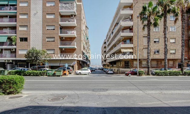 Rynek wtórny - Apartament - Torrevieja - Playa del Acequión