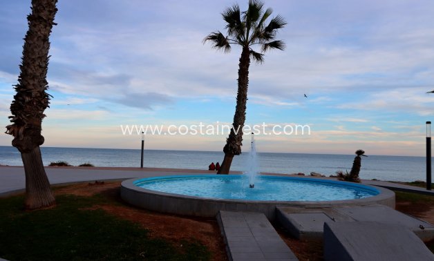 videresalg - Komersielle lokaler - Torrevieja - Playa de los Locos