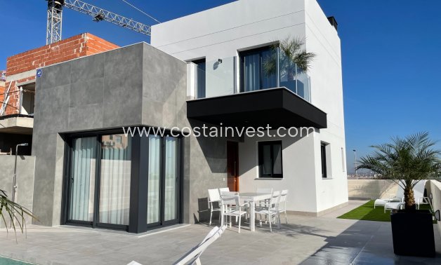 Nybyggnad - Fristående villa - Torrevieja - Los Altos