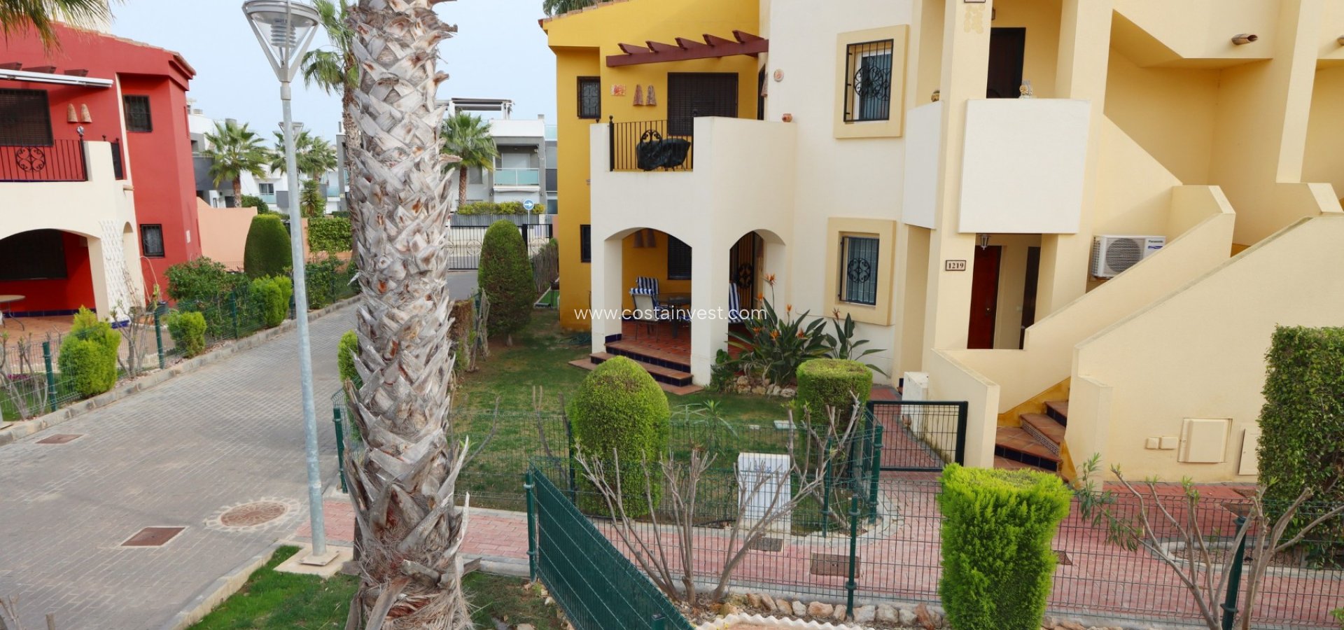 Revânzare - Apartament tip bungalow - Orihuela Costa - Punta Prima