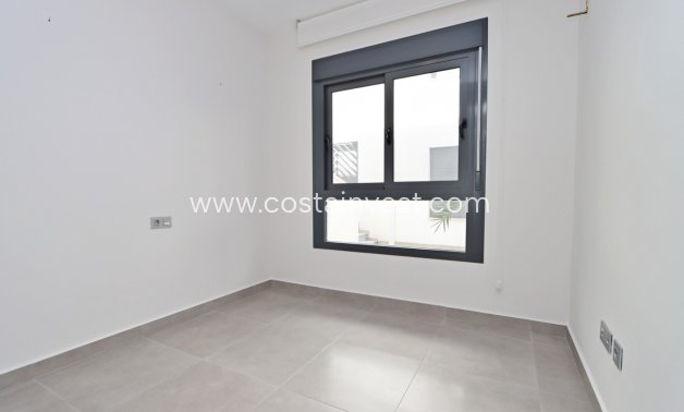 Resale - Ground floor apartment - Pilar de la Horadada