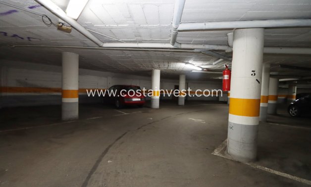 Revente - Garage/Place de parking - Torrevieja - Playa del Cura