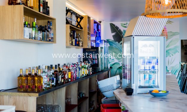 Overtagande - Bar/Restaurant - Orihuela Costa - Mil Palmeras