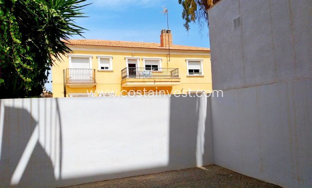 Revânzare - Apartament tip bungalow - Torrevieja - Playa de los Locos