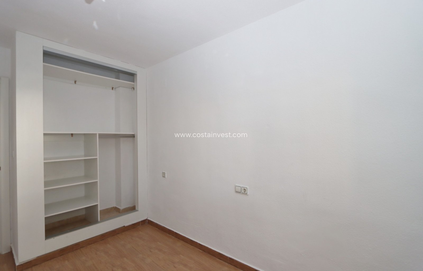 Resale - Ground floor apartment - Torrevieja - Los Balcones