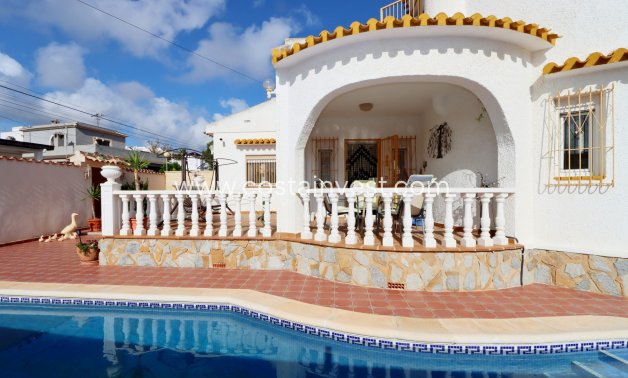 videresalg - Frittstående villa - Orihuela Costa - Los Dolses