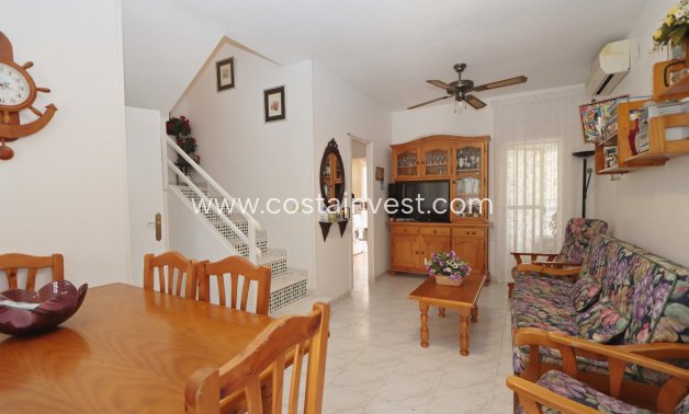Další prodej - Městský dům - Orihuela Costa - Punta Prima