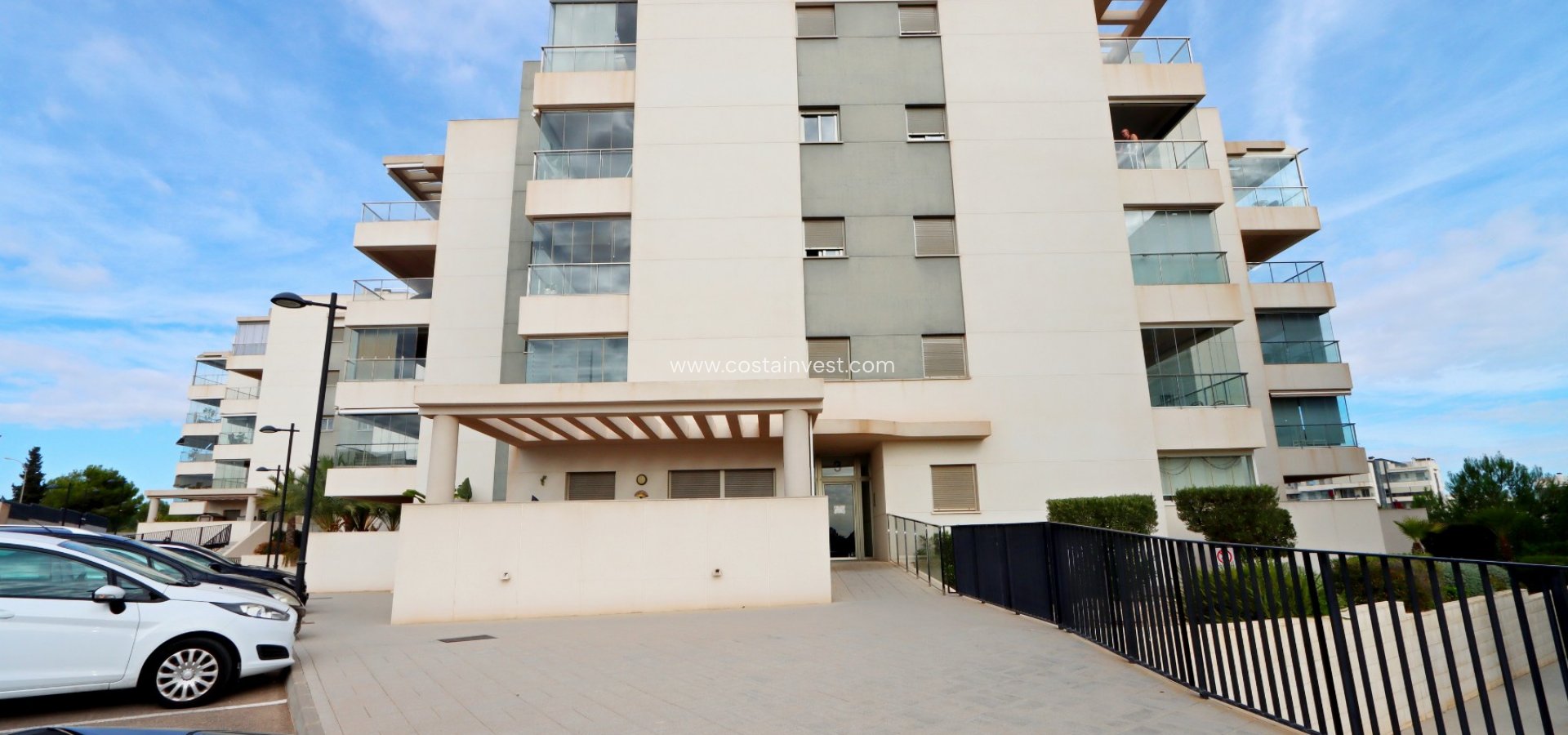 Resale - Apartment - Orihuela Costa - Villamartín