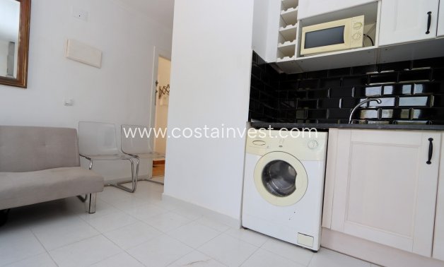 Resale - Top floor apartment - Orihuela Costa - Villamartín