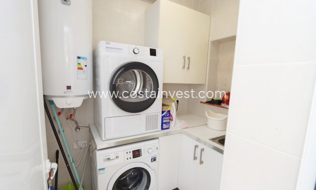 Resale - Villa - Orihuela Costa - La Zenia