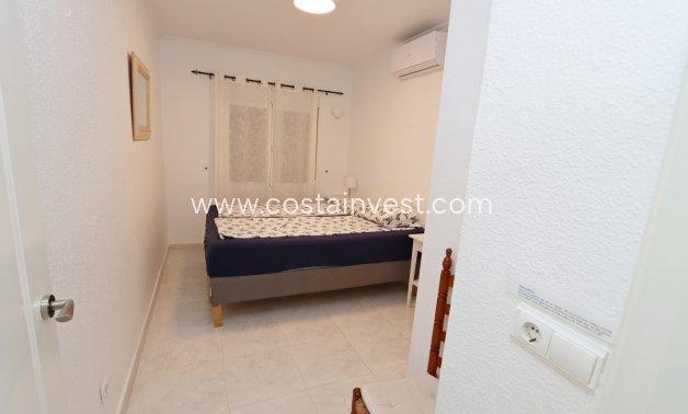 Resale - Villa - Orihuela Costa - La Zenia
