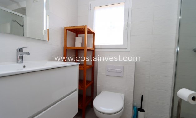 Resale - Villa - Orihuela Costa - La Zenia