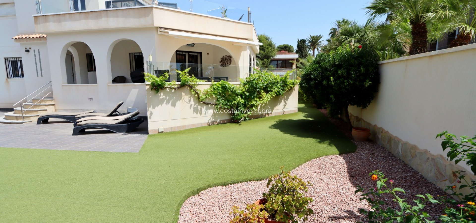 Resale - Villa - Orihuela Costa - La Zenia