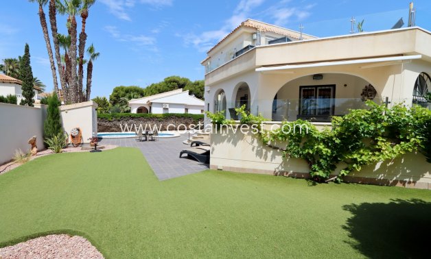 Resale - Villa - Orihuela Costa - La Zenia