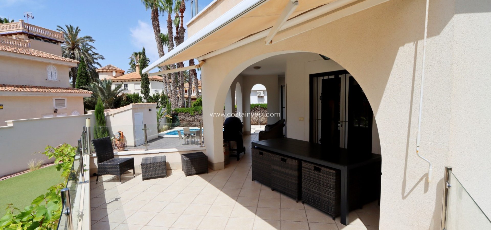 Resale - Villa - Orihuela Costa - La Zenia