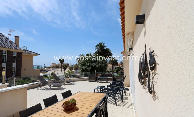 Resale - Villa - Orihuela Costa - La Zenia