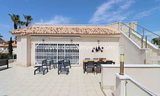 Resale - Villa - Orihuela Costa - La Zenia