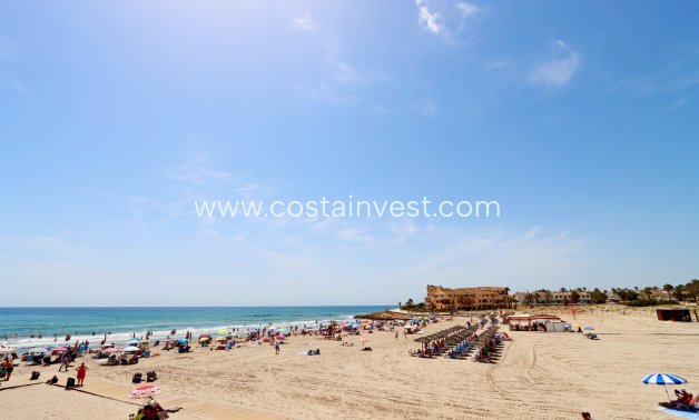 Resale - Villa - Orihuela Costa - La Zenia