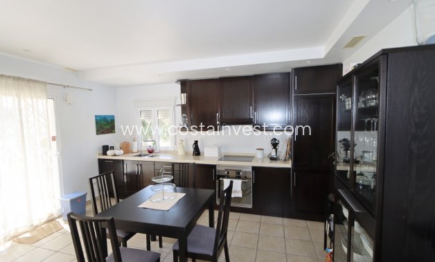 Resale - Villa - Orihuela Costa - La Zenia