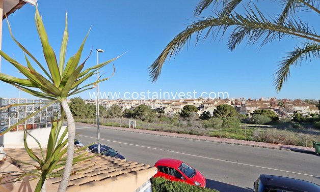 Resale - Semidetached Villa - Orihuela Costa - Playa Flamenca