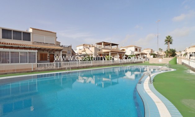Resale - Semidetached Villa - Orihuela Costa - Playa Flamenca