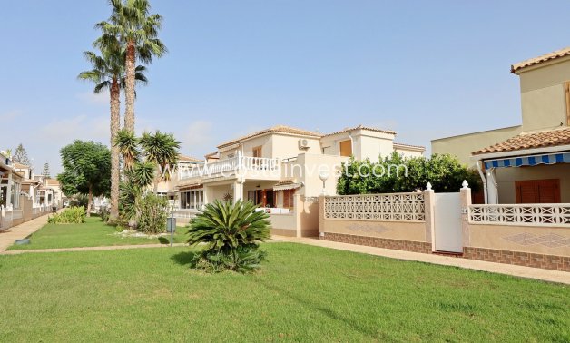 Resale - Semidetached Villa - Orihuela Costa - Playa Flamenca
