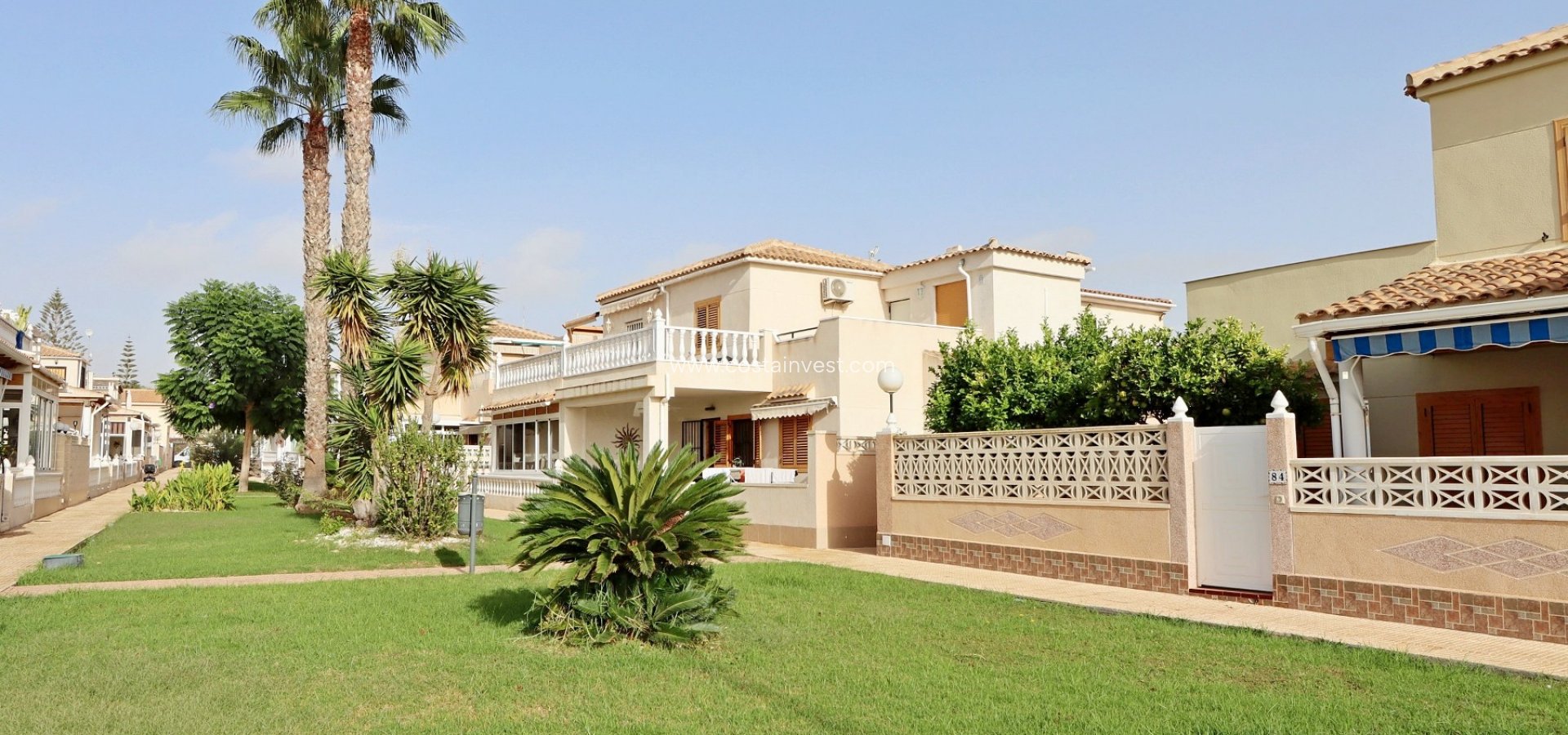 Resale - Semidetached Villa - Orihuela Costa - Playa Flamenca