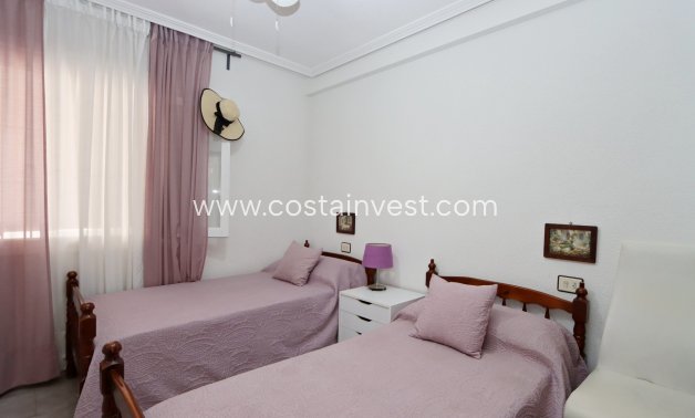 Herverkoop - Appartement - Torrevieja - Playa del Acequión