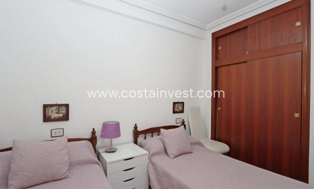 Herverkoop - Appartement - Torrevieja - Playa del Acequión