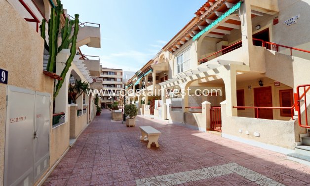 Herverkoop - Appartement - Torrevieja - Playa del Acequión