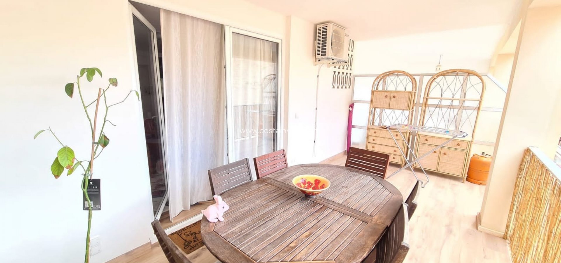 Resale - Apartment - Guardamar del Segura