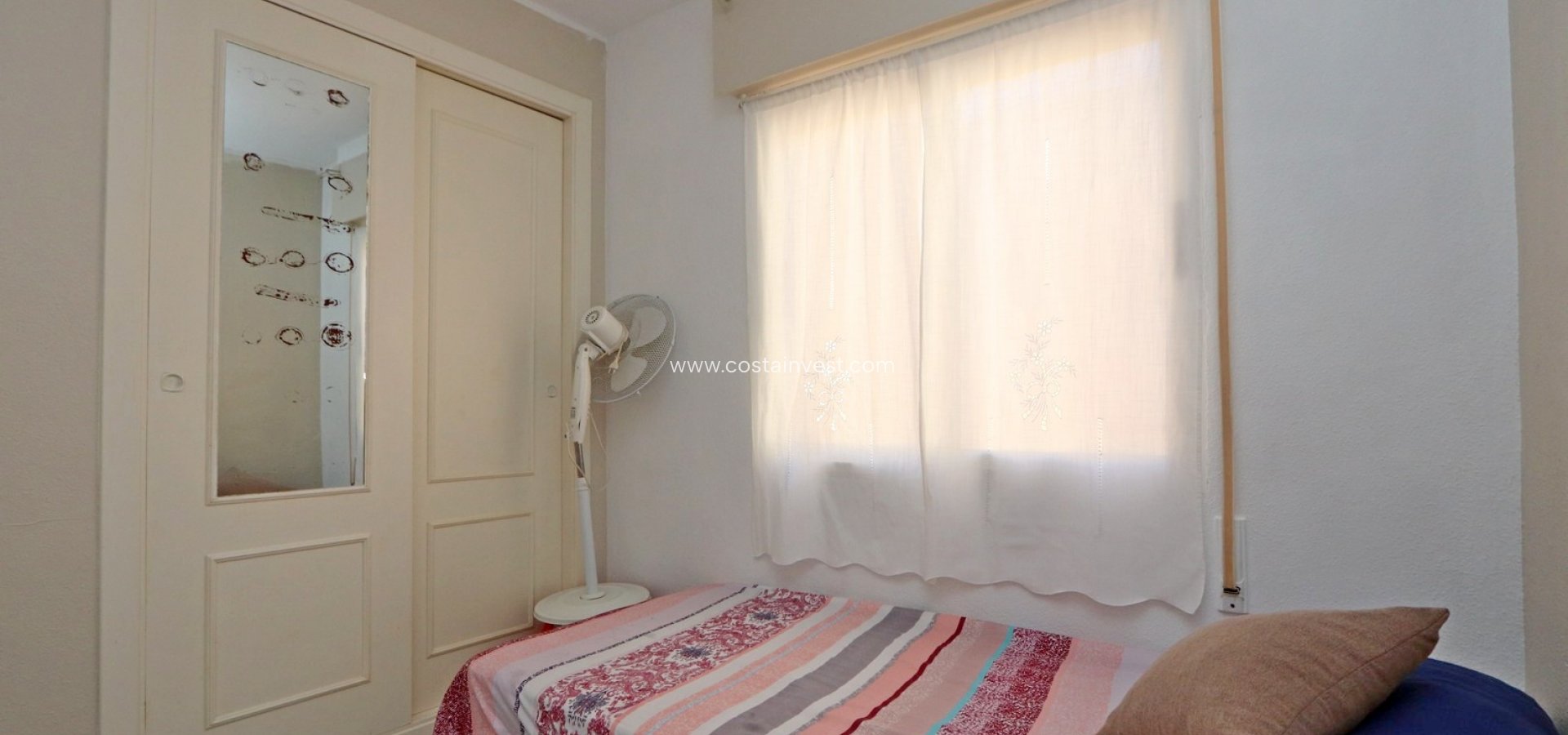 Resale - Top floor apartment - Torrevieja - El Limonar